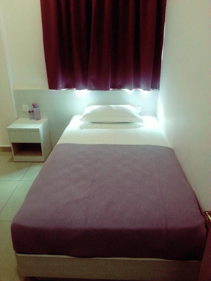 Lavender Riverside Hotel Malacca Extérieur photo