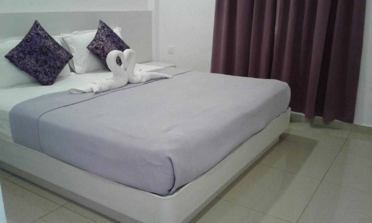 Lavender Riverside Hotel Malacca Extérieur photo